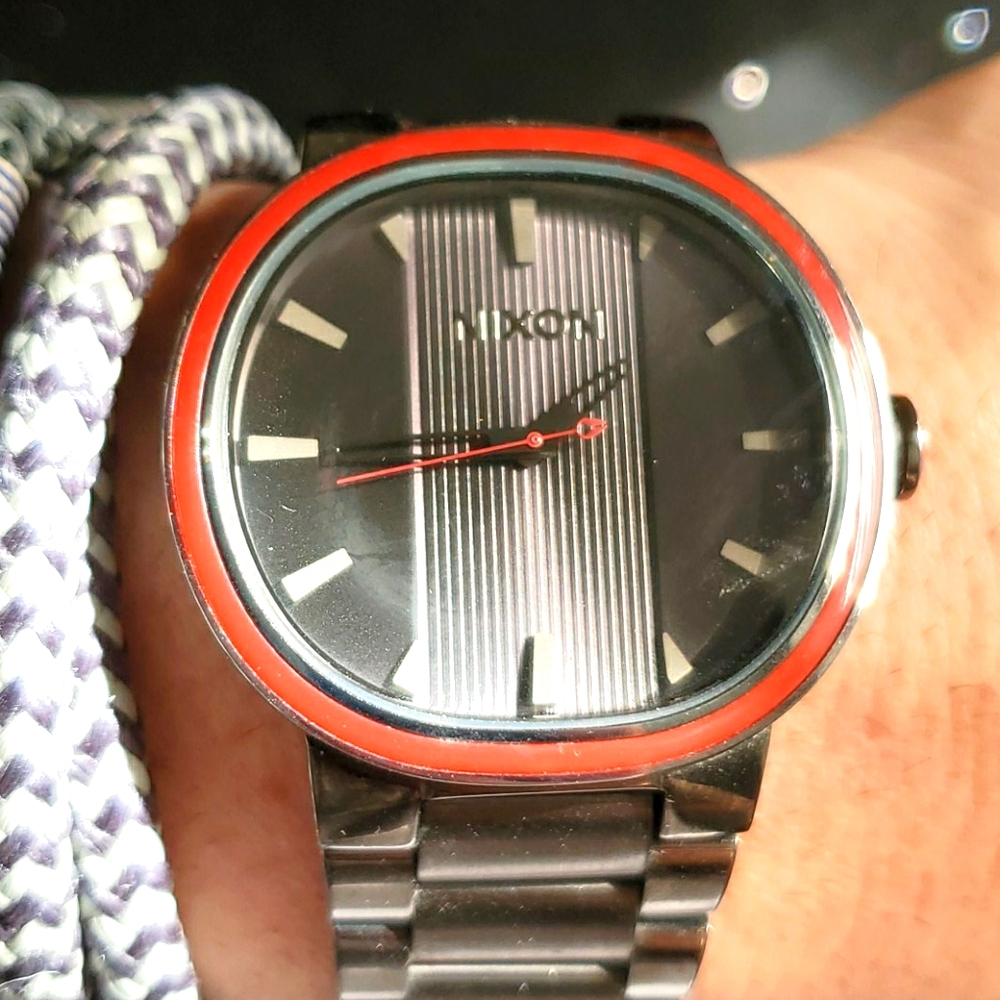Nixon "the capital" watch